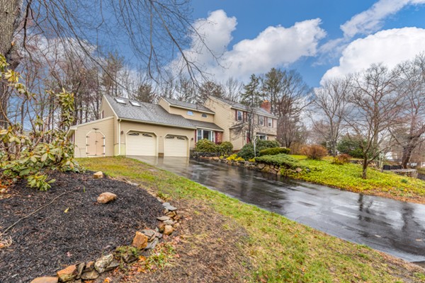 46 Chatham Road Billerica, MA 01821 - Photo 3 of 30