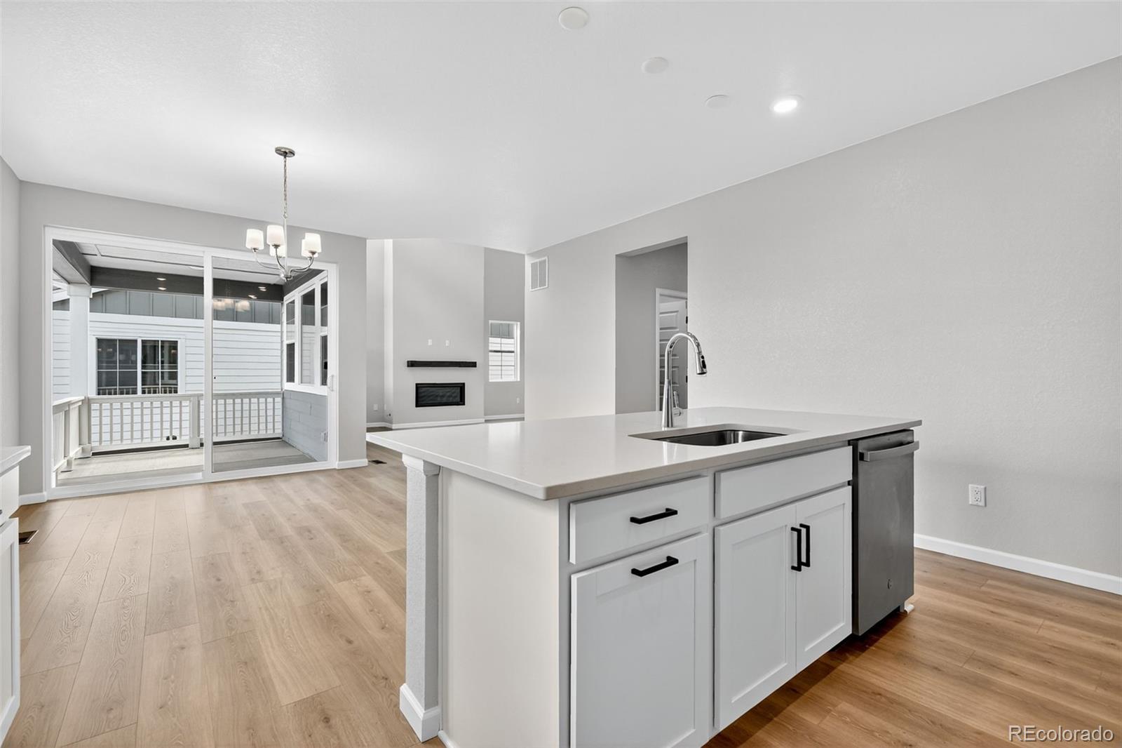 4334 Ridgewalk Point Castle Rock, CO 80108 - Photo 13 of 49