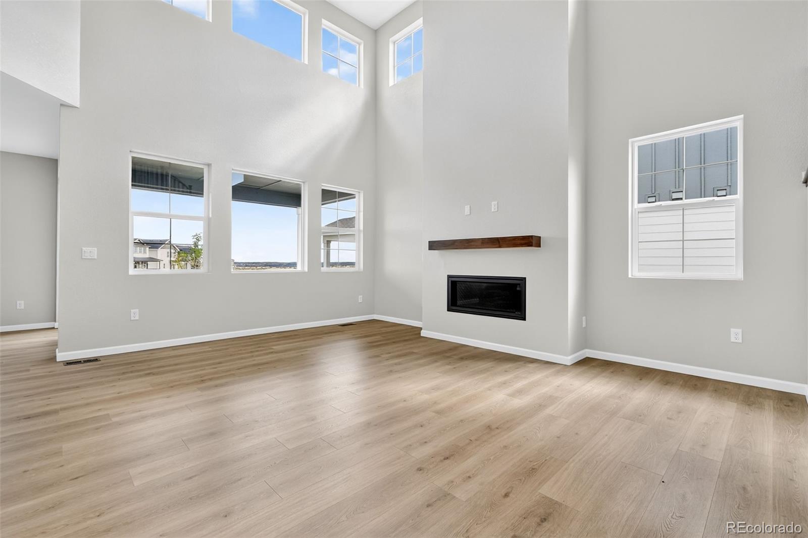 4334 Ridgewalk Point Castle Rock, CO 80108 - Photo 6 of 49