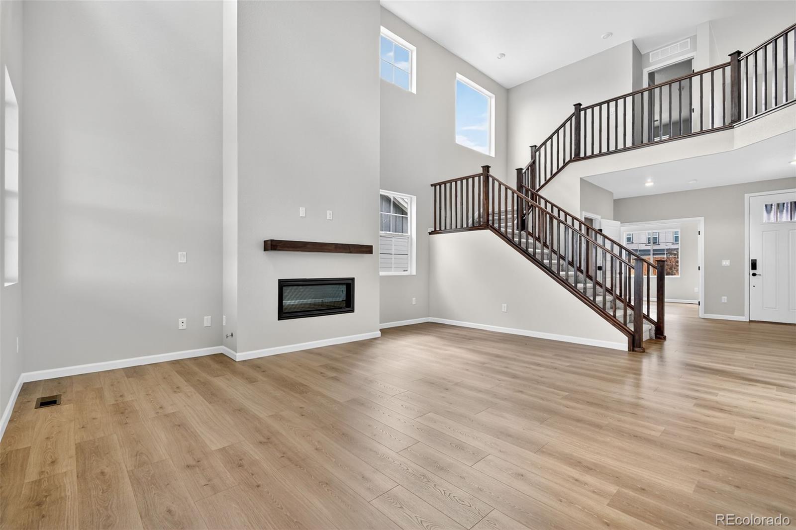 4334 Ridgewalk Point Castle Rock, CO 80108 - Photo 7 of 49