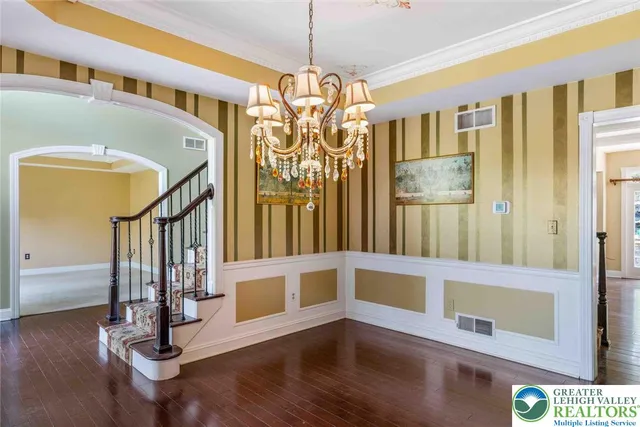 a view of entryway with a front door