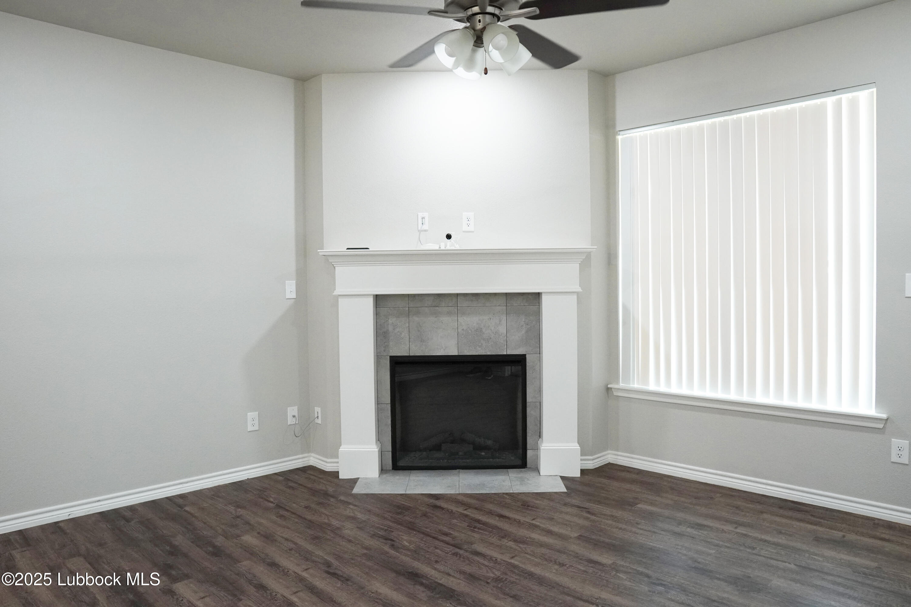 7016 11th Street Lubbock, TX 79416 - Photo 3 of 21 DSC02606