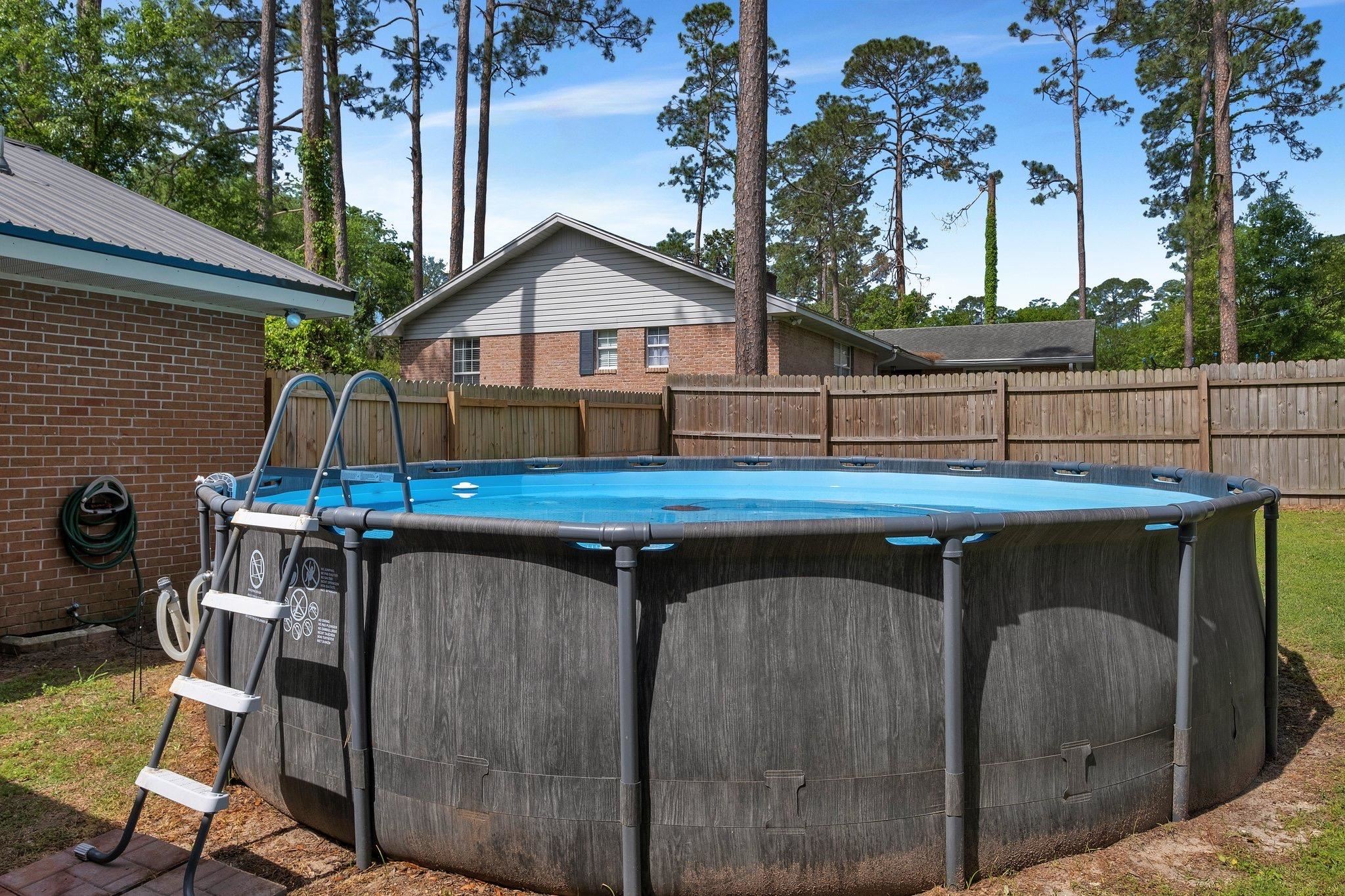 285 Northwest Whispering Pines Loop Madison, FL 32340 - Photo 3 of 34