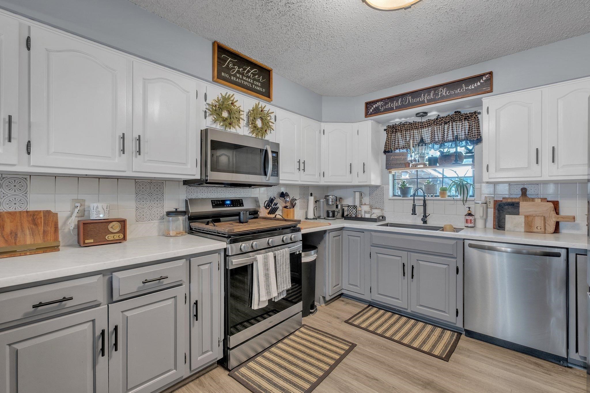 285 Northwest Whispering Pines Loop Madison, FL 32340 - Photo 8 of 34