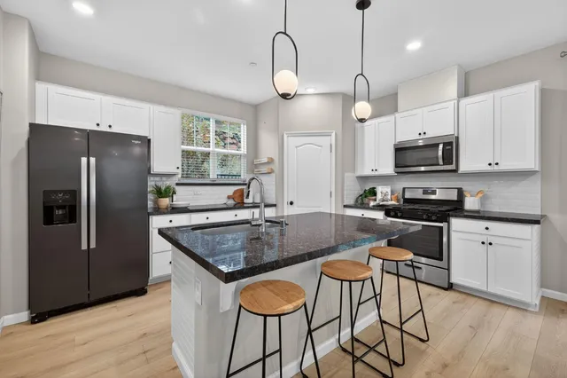 $675,000 | 3225 Sunny Gate Lane, Folsom, CA 95630