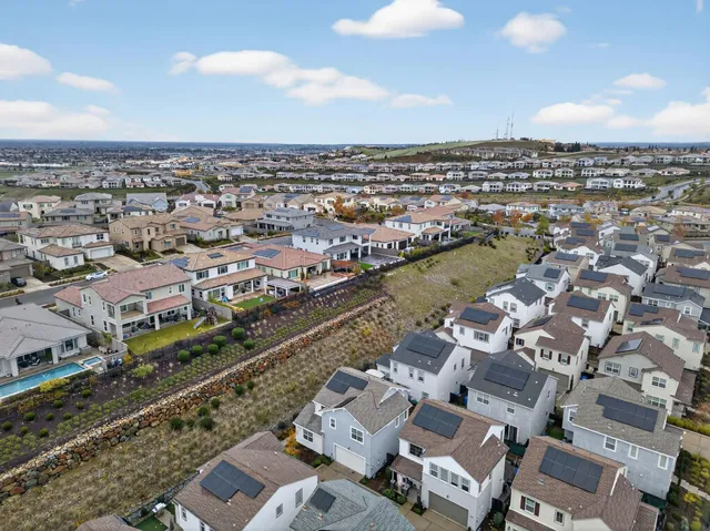 $675,000 | 3225 Sunny Gate Lane, Folsom, CA 95630