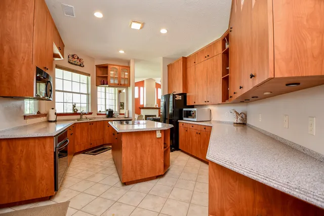 $1,999,500 | 0 Chisolm Trail, Wallis, TX 77485