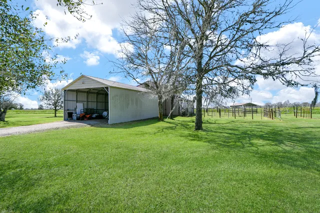 $1,999,500 | 0 Chisolm Trail, Wallis, TX 77485