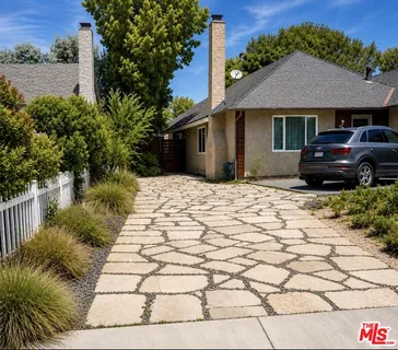 $2,700 | 25271 Bentley, Laguna Hills, CA 92653