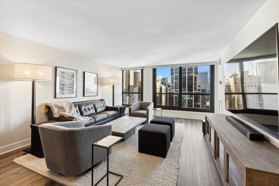 1030 North State Street, Unit 31K Chicago, IL 60610 - Photo 2 of 10