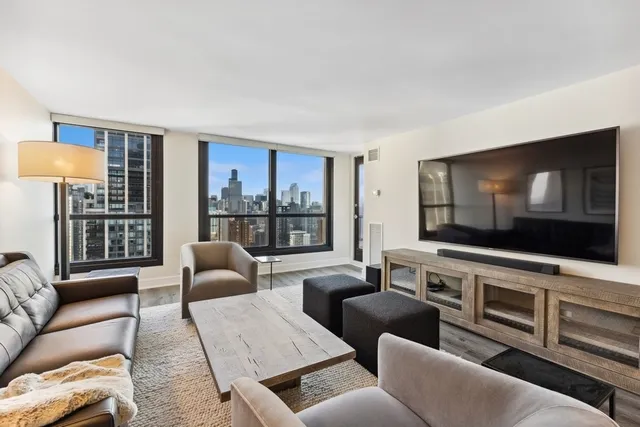 $475,000 | 1030 North State Street, Unit 31K, Chicago, IL 60610