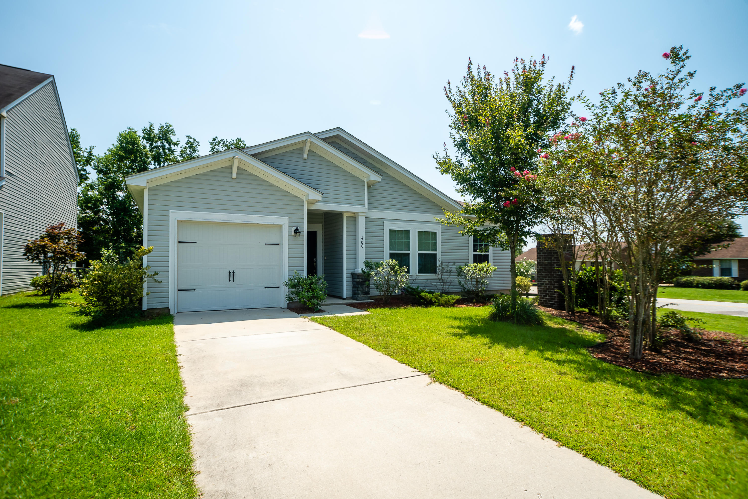 400 Rockville Road Moncks Corner, SC 29461 - Photo 3 of 24 3
