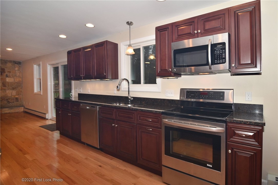 653 Ten Rod Road Exeter, RI 02822 - Photo 6 of 45