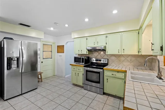 $399,000 | 120 43rd Street Northwest, Bradenton, FL 34209