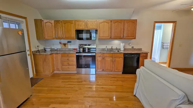 $1,200 | 34 Hog Hill Road, East Hampton, CT 06424