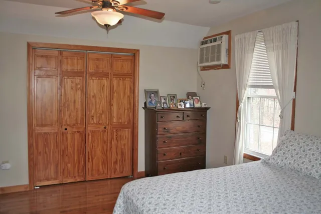 $1,200 | 34 Hog Hill Road, East Hampton, CT 06424