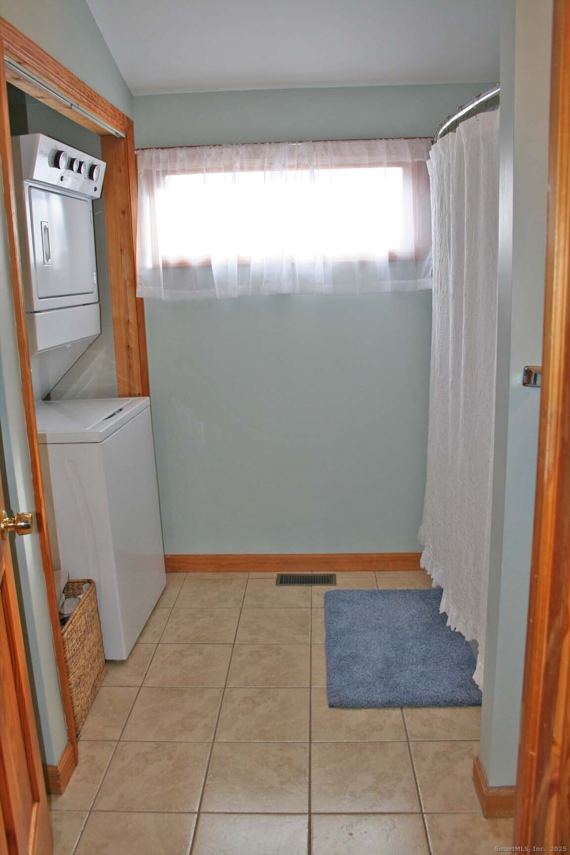 34 Hog Hill Road East Hampton, CT 06424 - Photo 9 of 11