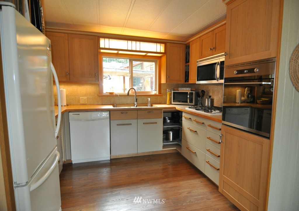 1318 Port Stanley Road Lopez Island, WA 98261 - Photo 14 of 17