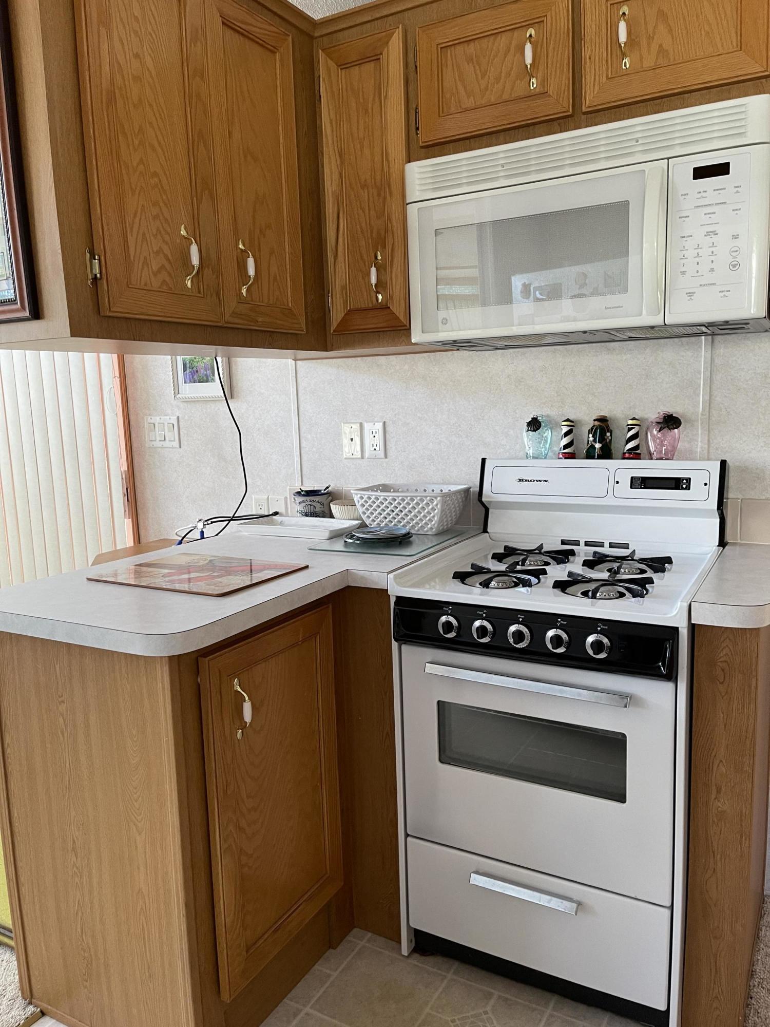 54 Bypass Road, Unit 51 Wells, ME 04090 - Photo 10 of 26 IMG_6942 (002)