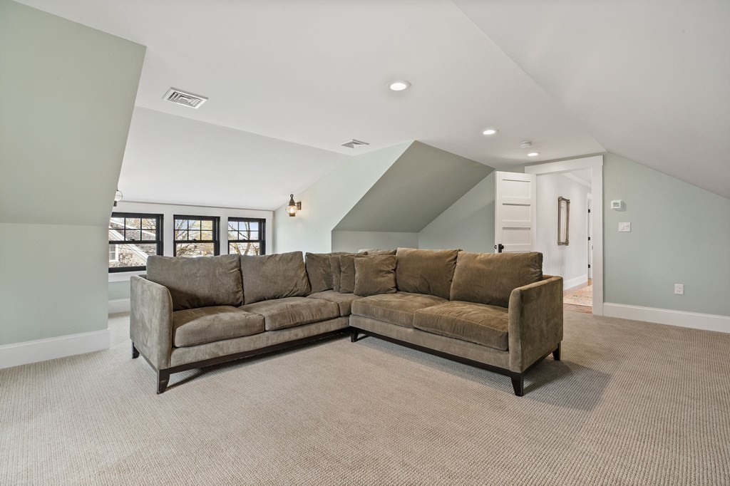 7 Jericho Road Scituate, MA 02066 - Photo 17 of 32 Gallery Image 17