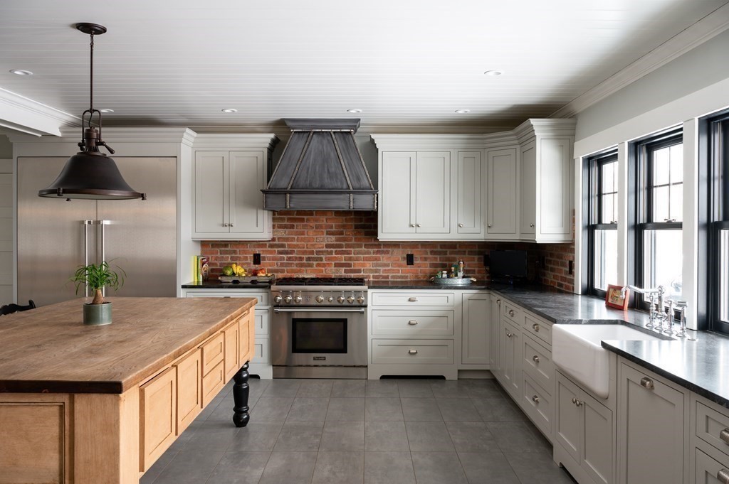 7 Jericho Road Scituate, MA 02066 - Photo 4 of 32 Gallery Image 4