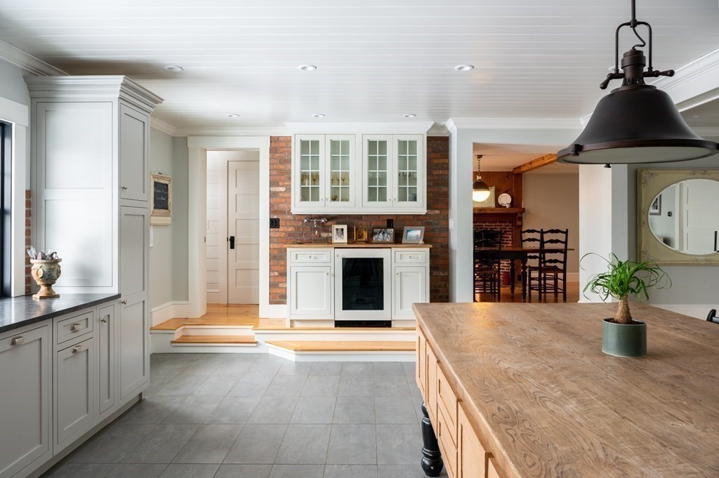 7 Jericho Road Scituate, MA 02066 - Photo 5 of 32 Gallery Image 5