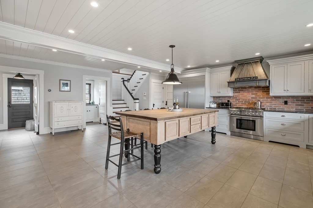 7 Jericho Road Scituate, MA 02066 - Photo 9 of 32 Gallery Image 9