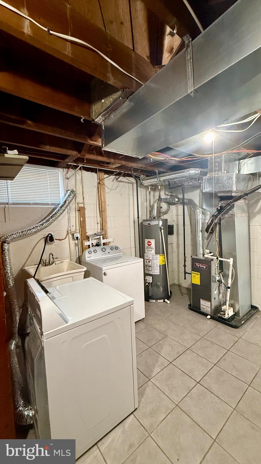 4343 Roberton Avenue Baltimore, MD 21206 - Photo 14 of 15