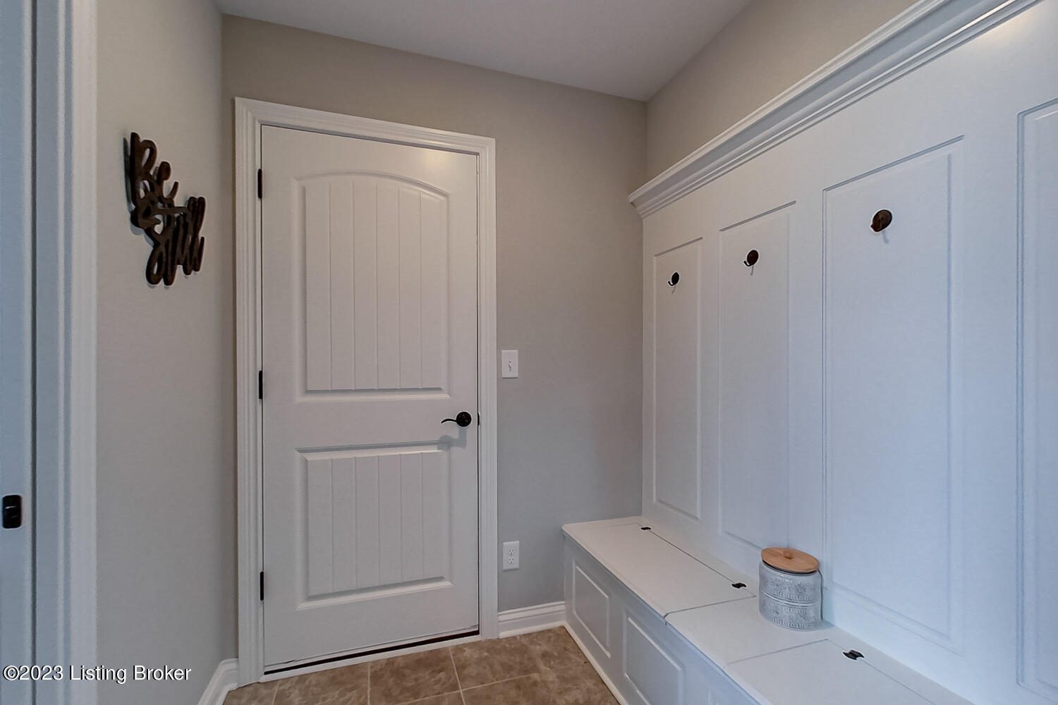 10103 Reeseman Drive Louisville, KY 40291 - Photo 22 of 49 028-10103 int-10