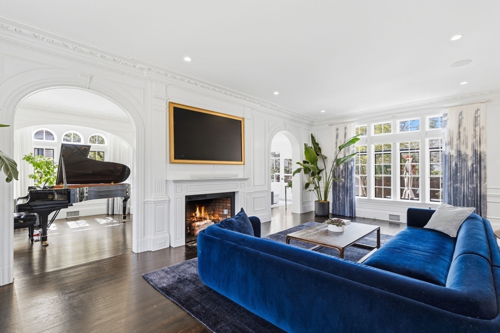 98 Carlton Street Brookline, MA 02446 - Photo 3 of 40