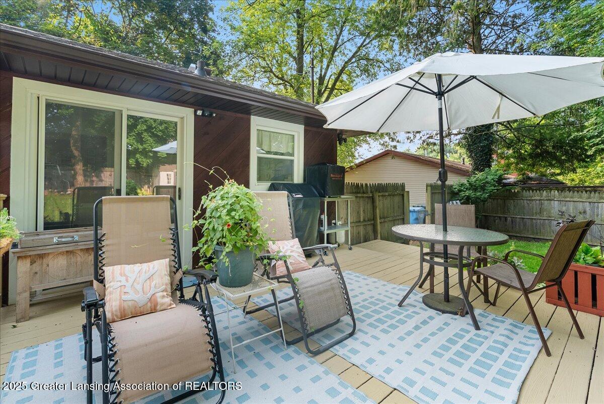 5928 Rolfe Road Lansing, MI 48911 - Photo 22 of 30 26-Media Jett - 29