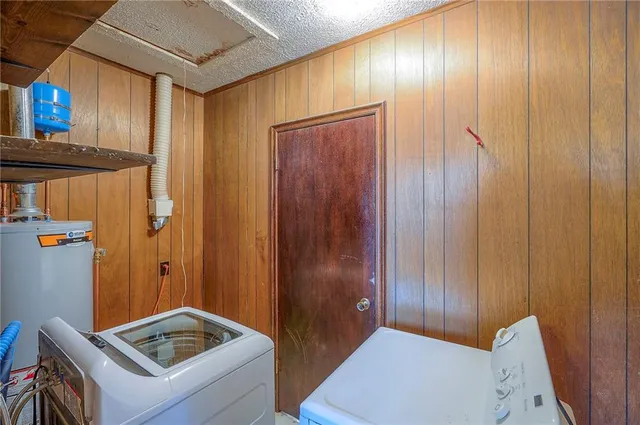 $275,000 | 10408 West 65th Street, Shawnee, KS 66203