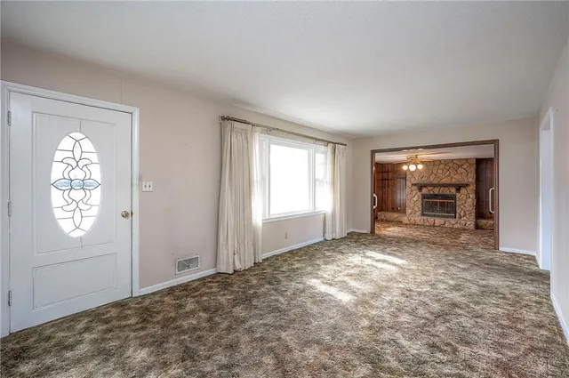 $275,000 | 10408 West 65th Street, Shawnee, KS 66203