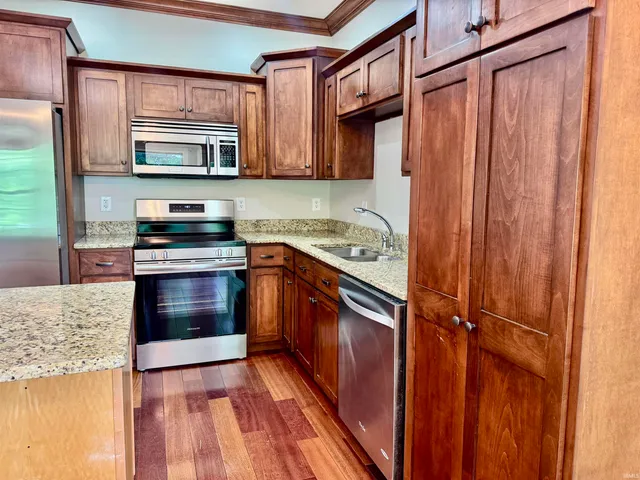 $515,900 | 803 Spyglass Drive, Bedford, IN 47421