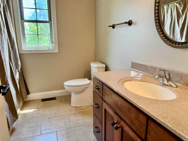 $515,900 | 803 Spyglass Drive, Bedford, IN 47421