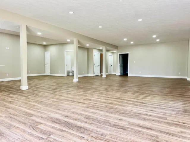 $515,900 | 803 Spyglass Drive, Bedford, IN 47421