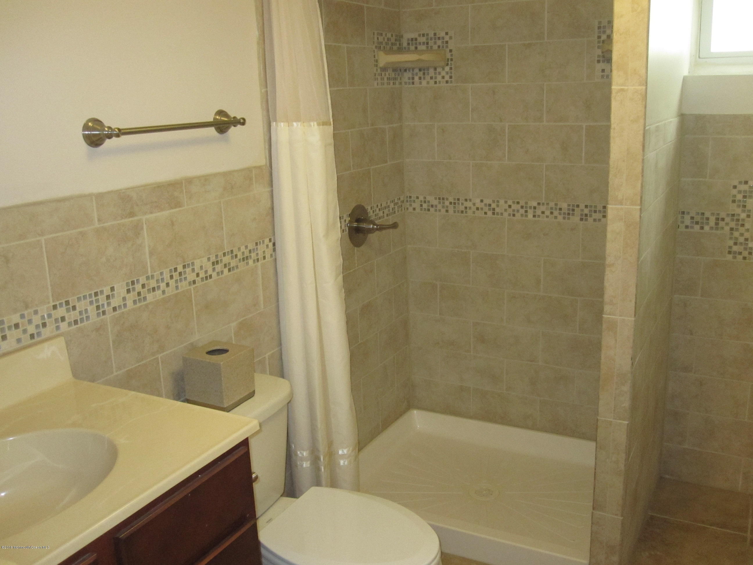 121 Pension Road Manalapan, NJ 07726 - Photo 17 of 24 2016-05-11 10.51.03