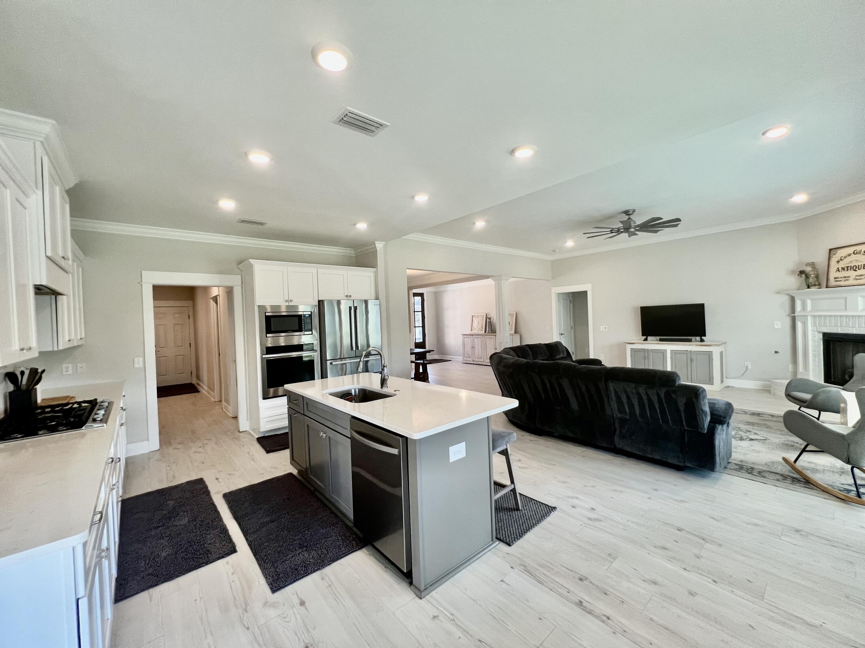 373 Mill Pond Cove Freeport, FL 32439 - Photo 14 of 77 IMG_1008