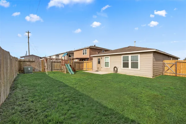 $1,850 | 1323 Pease River Lane, Rosenberg, TX 77471