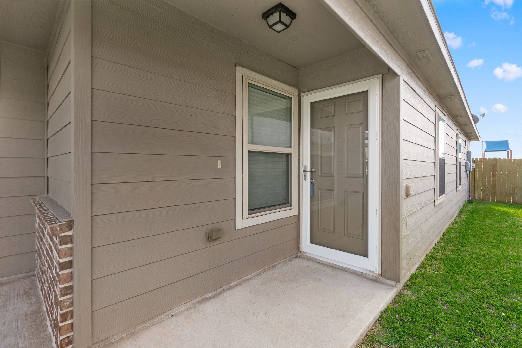 1323 Pease River Lane Rosenberg, TX 77471 - Photo 5 of 31 a view of front door