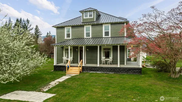 $700,000 | 307 Maple Street, Hamilton, WA 98255