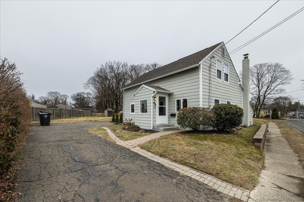 16 Old Point Road Milford, CT 06460 - Photo 1 of 1