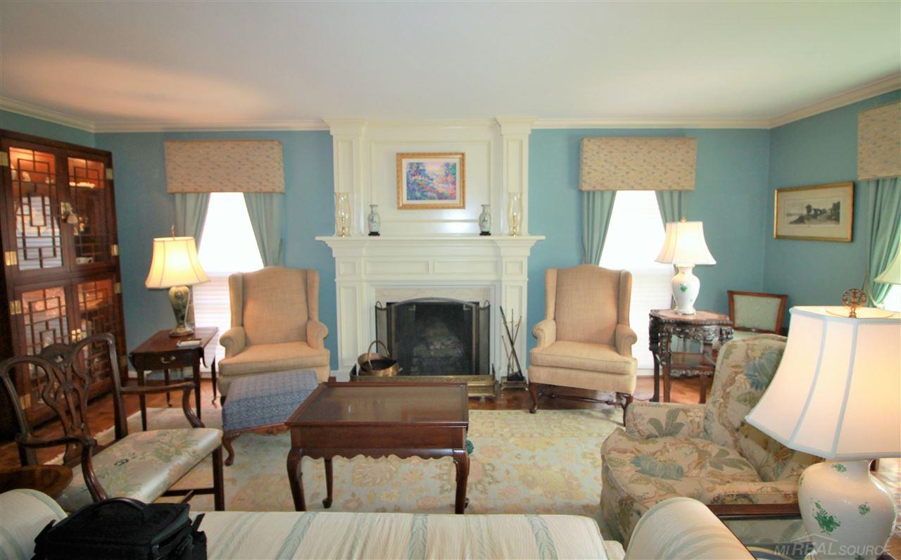 307 McMillan Road Grosse Pointe, MI 48236 - Photo 6 of 48 50010881-5.JPG