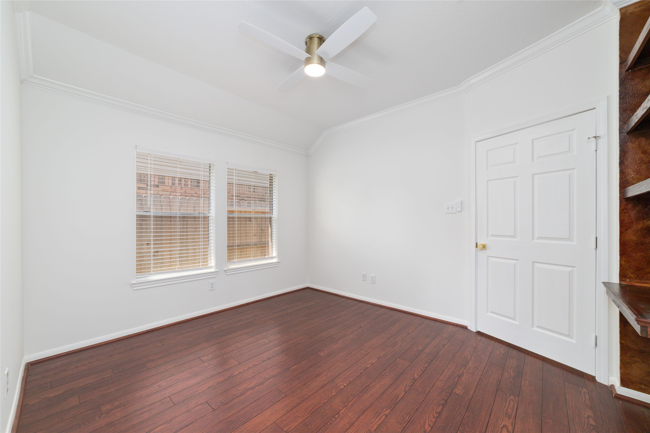 2014 Mabry Mill Road Houston, TX 77062 - Photo 10 of 27