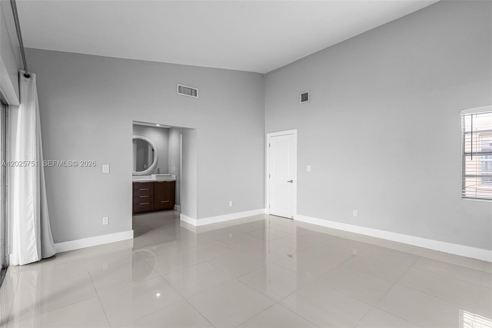 14357 Kendale Lakes Circle Miami, FL 33183 - Photo 43 of 67
