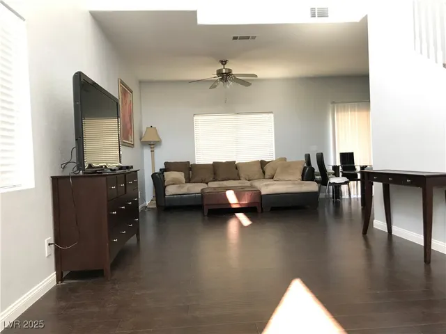 $4,500 | 5423 Dancing Bear Drive, Las Vegas, NV 89113