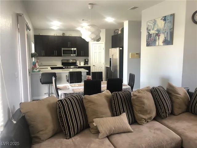 $4,500 | 5423 Dancing Bear Drive, Las Vegas, NV 89113