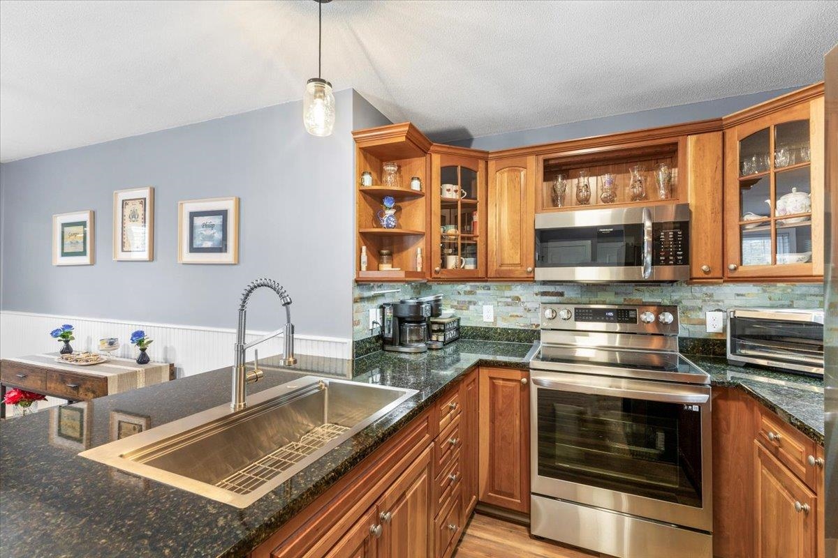 16 Slate Circle, Unit 16 Manchester, VT 05255 - Photo 6 of 17