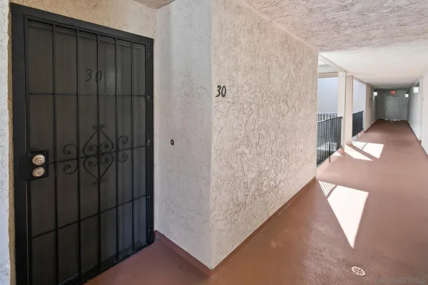 $2,495 | 6877 Caminito Mundo, Unit 30, San Diego, CA 92119