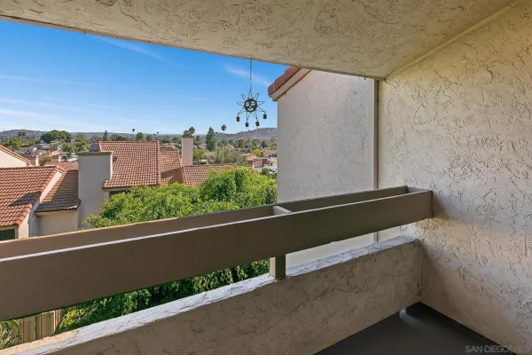 $2,495 | 6877 Caminito Mundo, Unit 30, San Diego, CA 92119